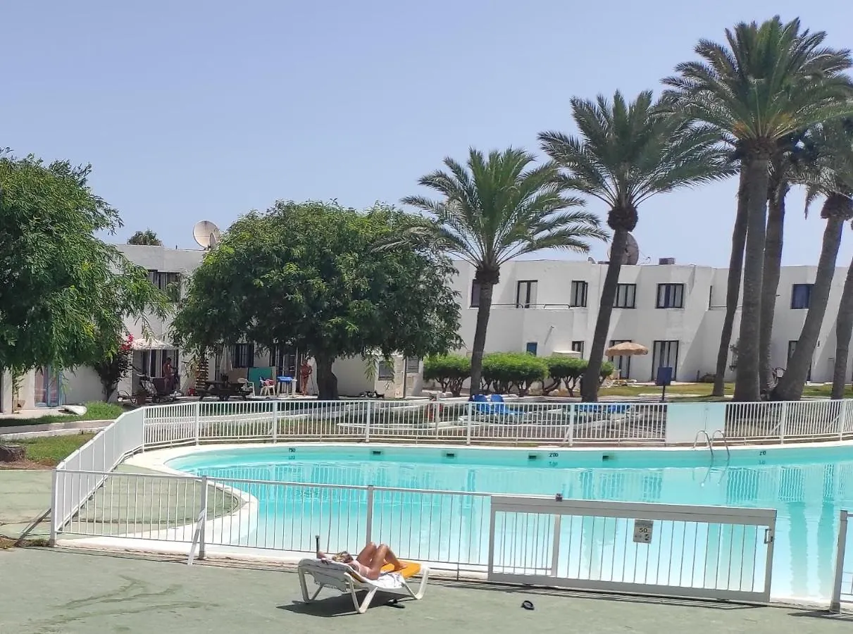 Alojamiento Playa Centro Corralejo 16 contacts